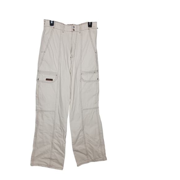 BDG Urban Outfitters Cream High Rise Denim Cargo Pants NWOT Size 29 - Picture 2 of 10